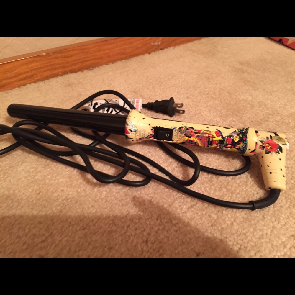 Amika Curling Wand 1”- 1.5” inches